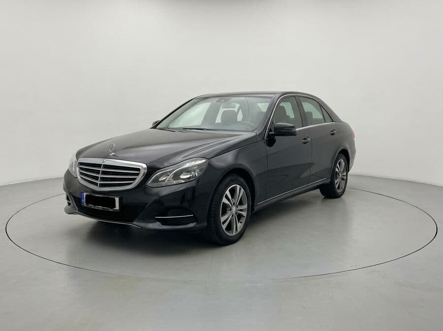 Mercedes-Benz E-Class 2002, Манас