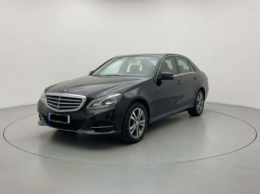 Mercedes-Benz E-Class 2002, Манас