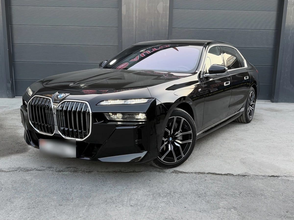 BMW 7 серия 2024, Бишкек