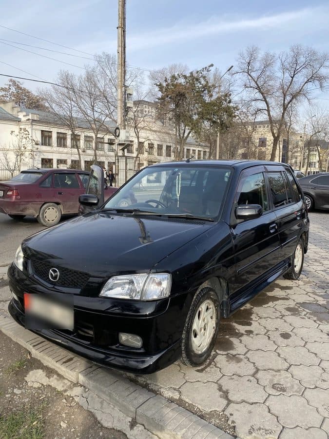 Mazda Demio 2001, Бишкек