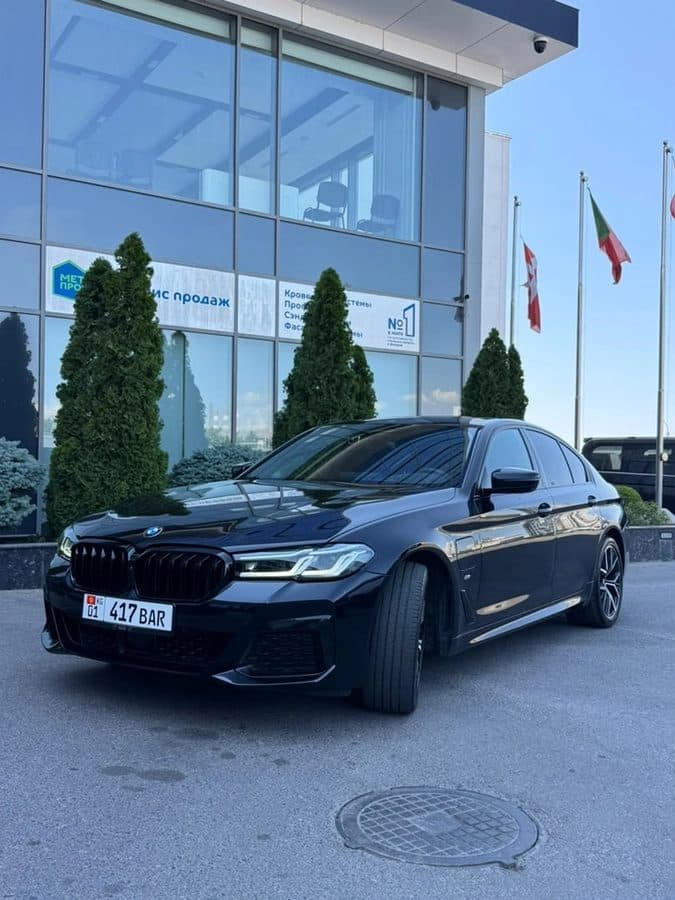 BMW 5 серии 2021, Бишкек