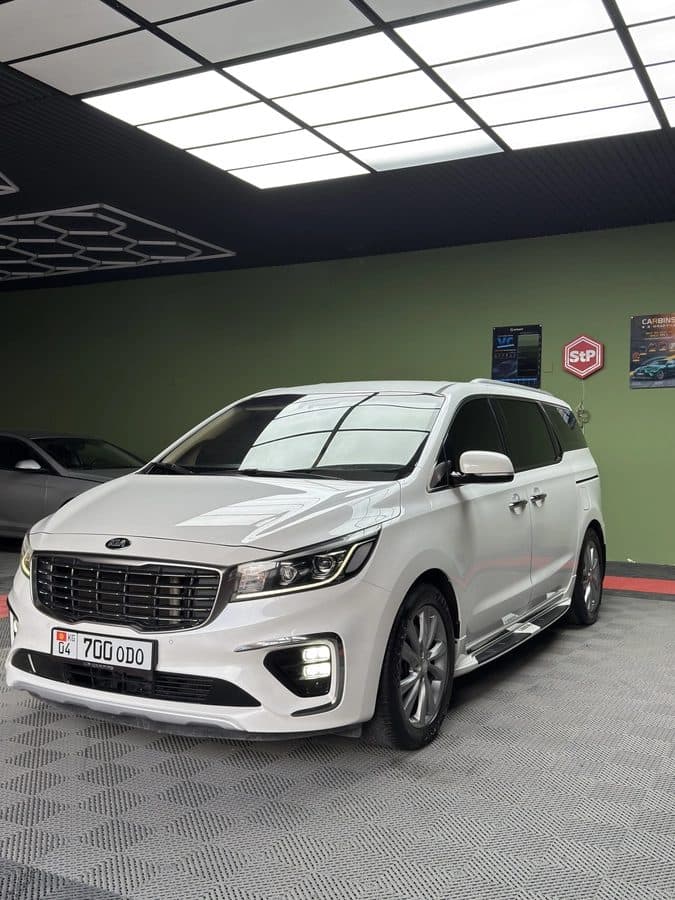 Kia Carnival 2018, Манас