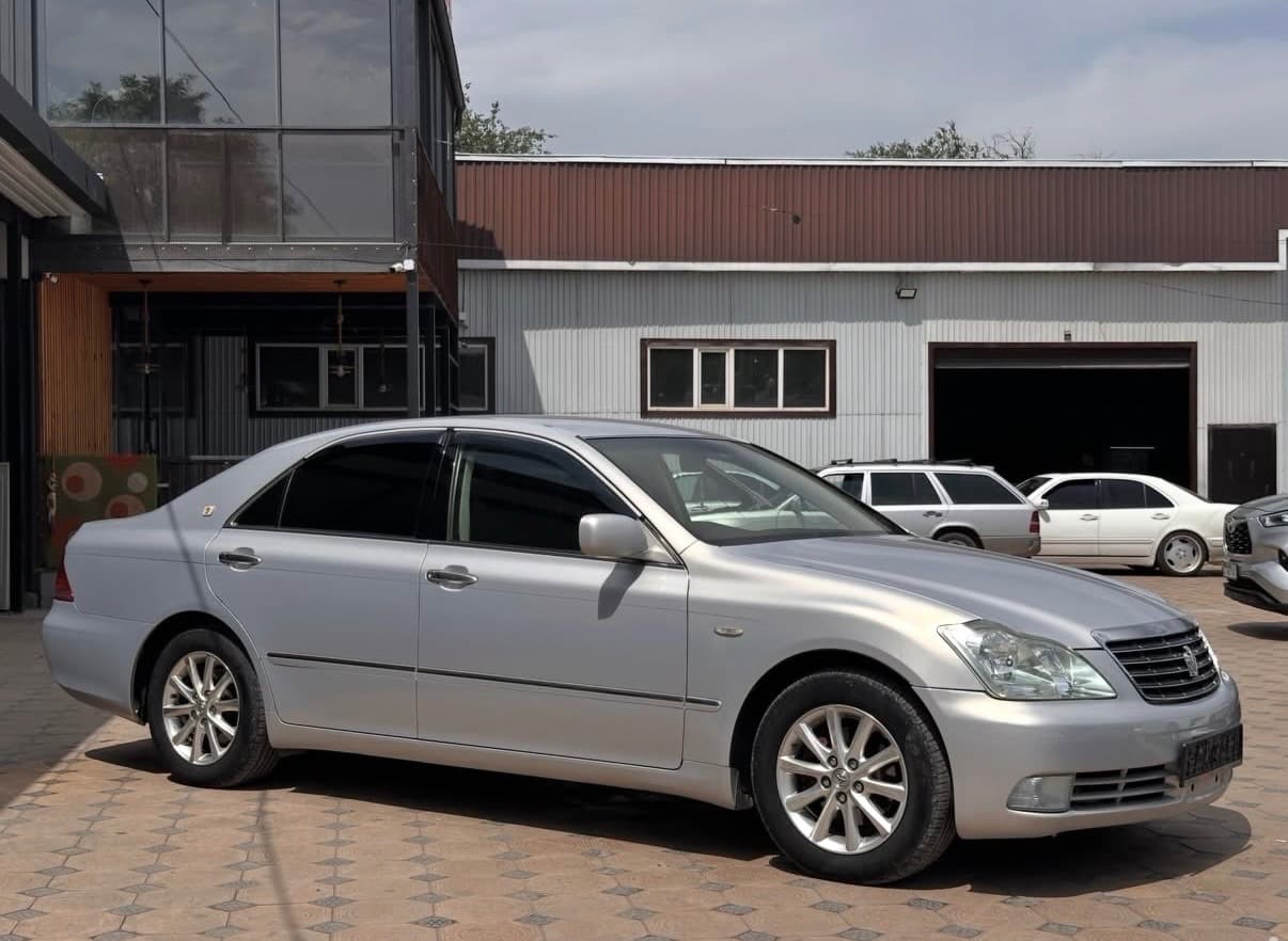 Toyota Crown 2004, Бишкек