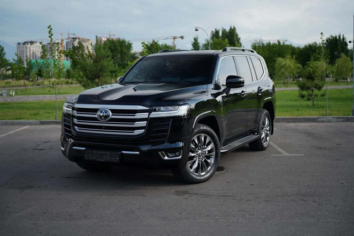 Toyota Land Cruiser 300 2023, Бишкек