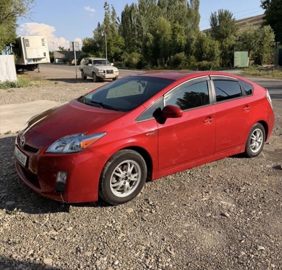 Toyota Prius 2011, Бишкек
