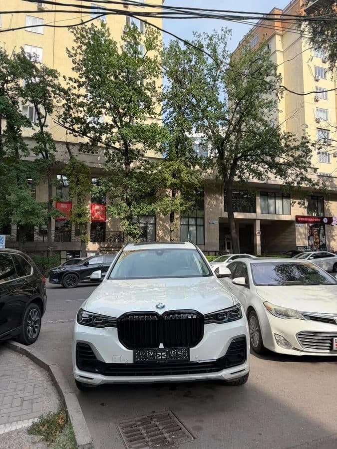 BMW X7 2019, Бишкек