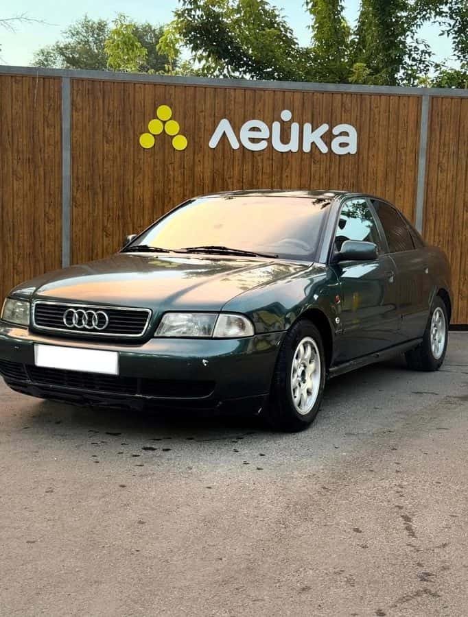 Audi A4 1995, Бишкек