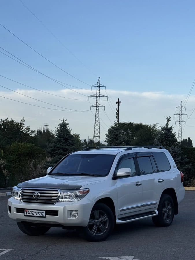 Toyota Land Cruiser 200 2014, Бишкек