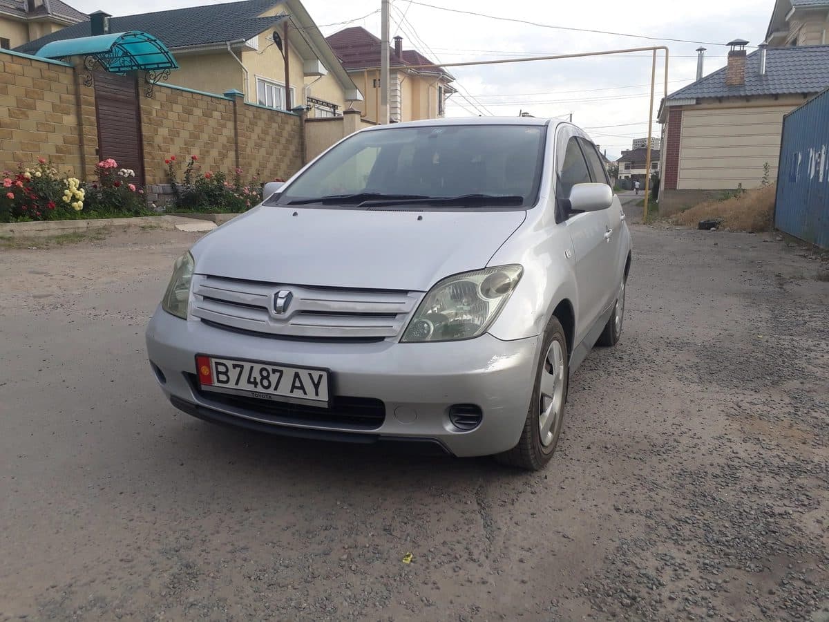 Toyota Ist 2003, Бишкек