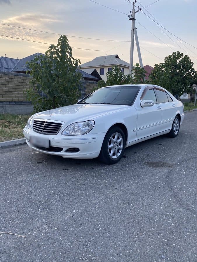 Mercedes-Benz S-Class 2003, Манас