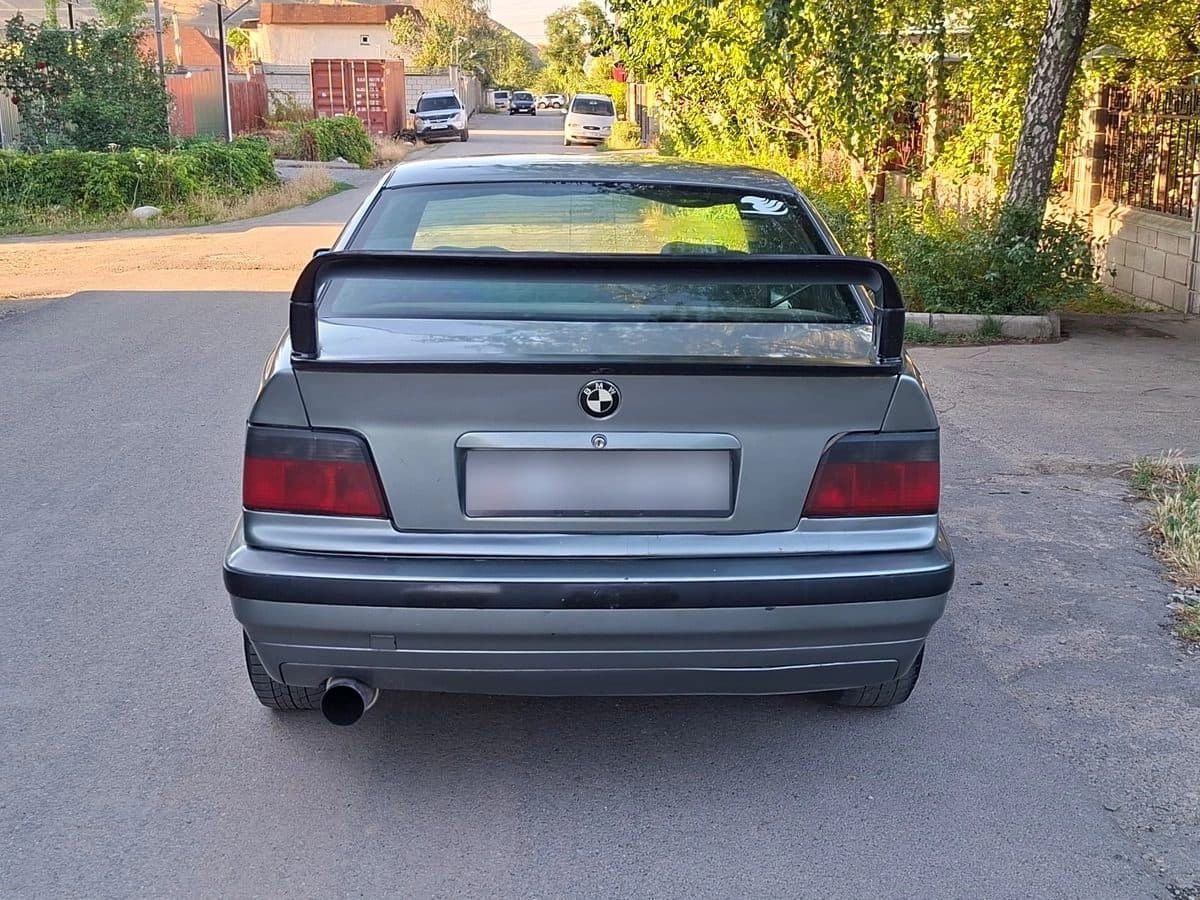 BMW 3 series 1993, Бишкек