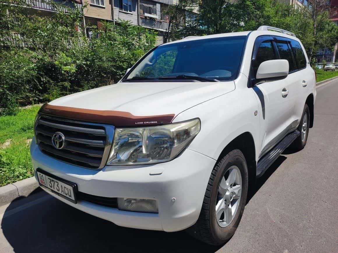 Toyota Land Cruiser 200 2011, Бишкек