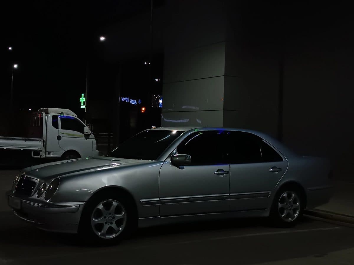 Mercedes-Benz E-Class 2001, Ош