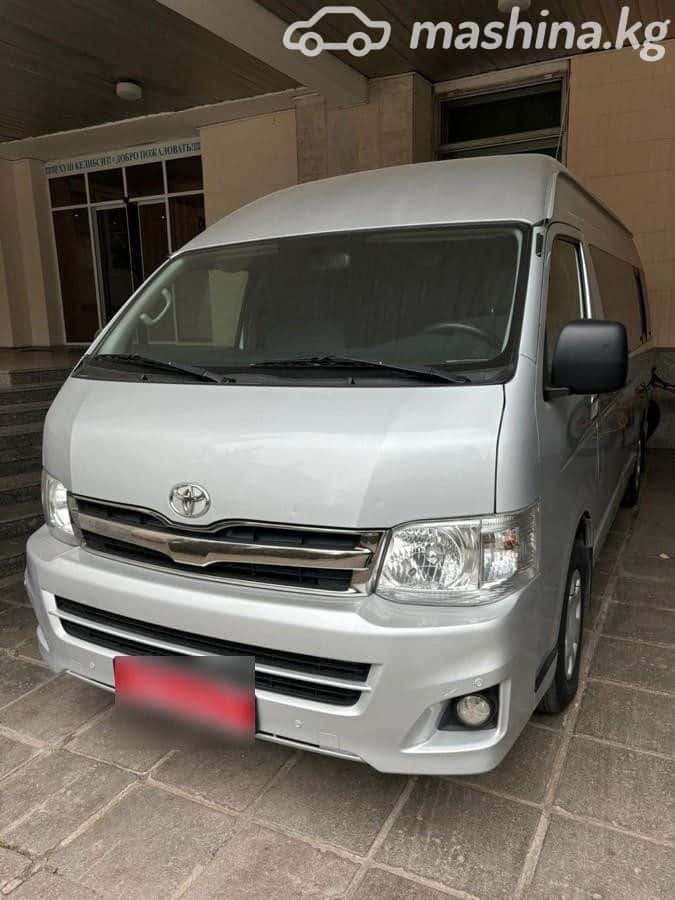 Toyota Hiace 2012, Ош