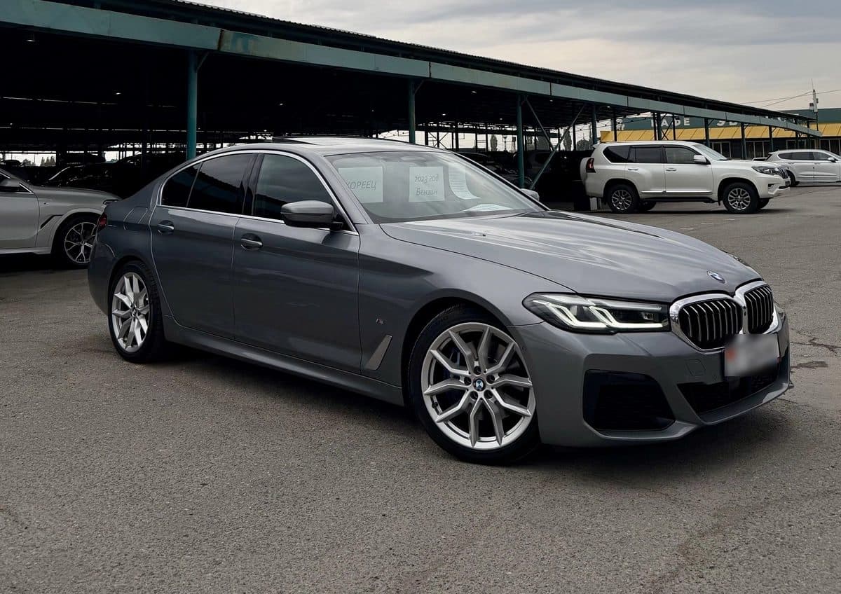 BMW 5 Series 2023, Бишкек