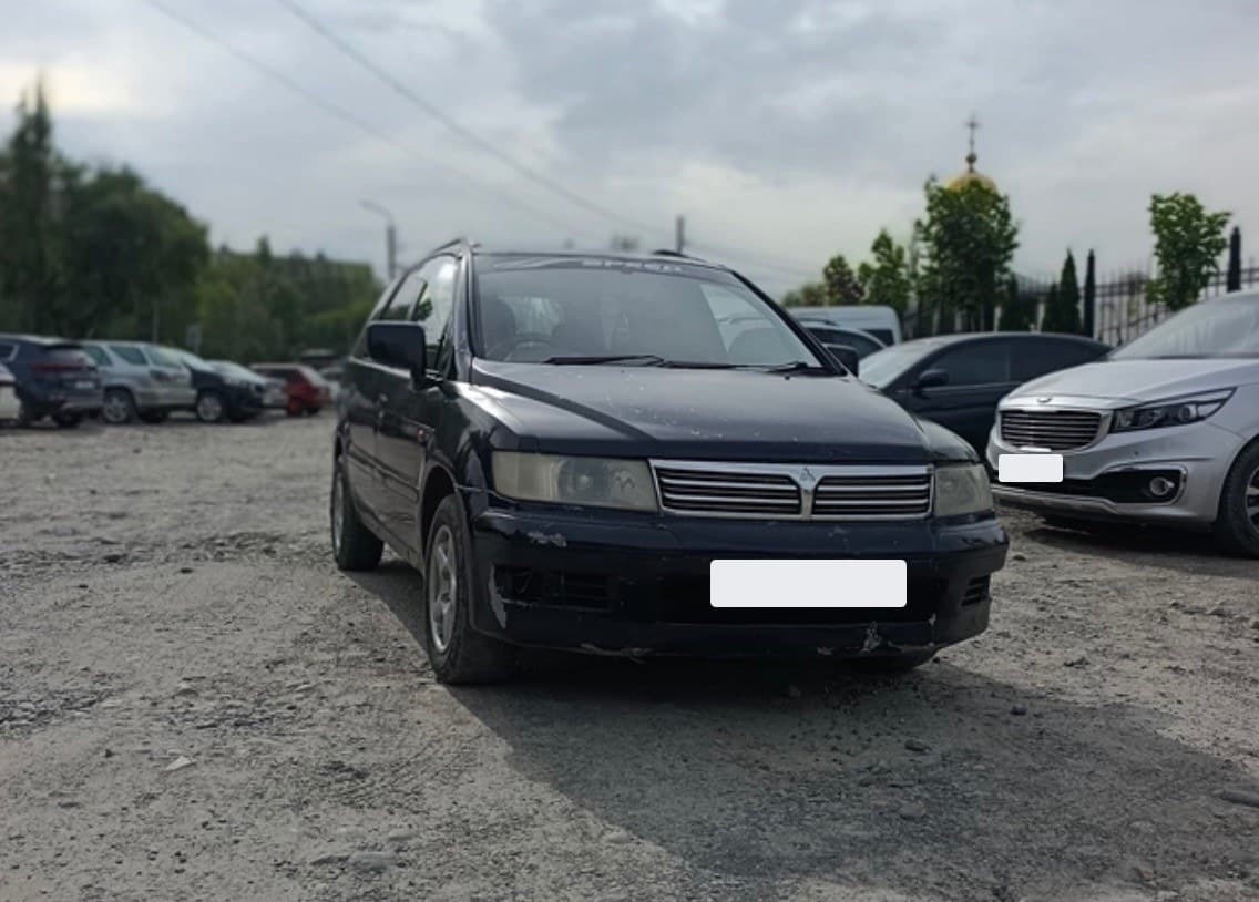 Mitsubishi Chariot 1998, Бишкек
