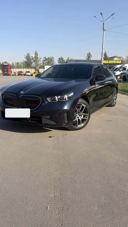 BMW i5 2024, Ош