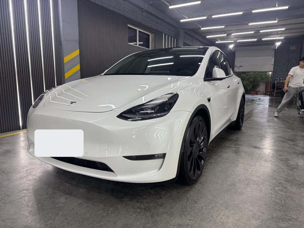 Tesla Model Y 2021, Бишкек