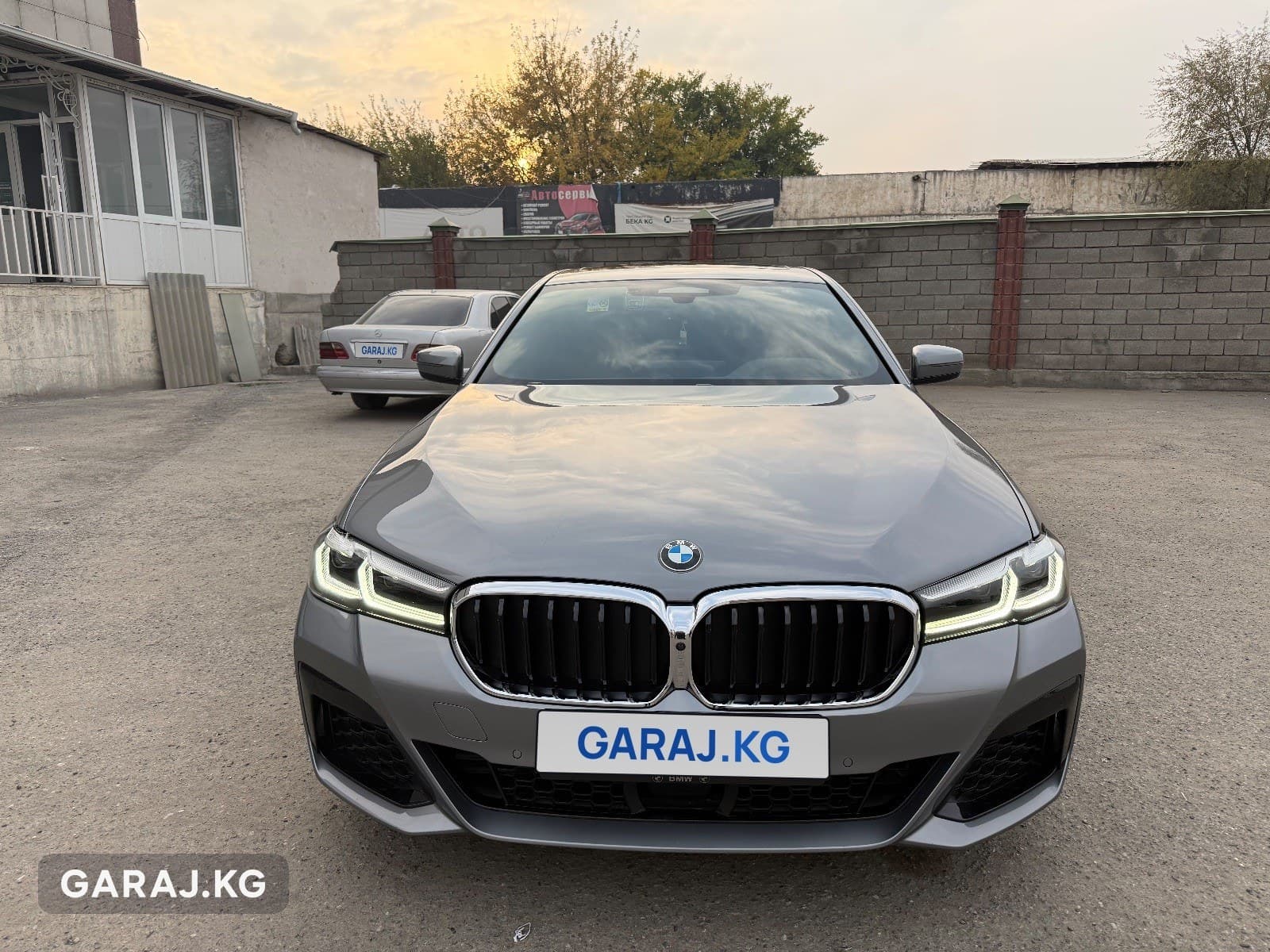 BMW 5 Series 2022, Ош