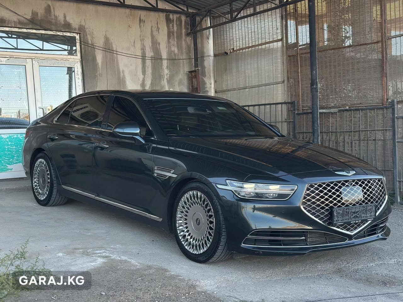 Genesis G90 2019, Бишкек