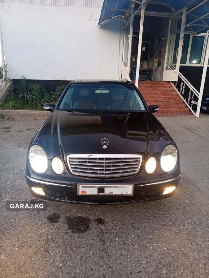 Mercedes-Benz E-Class 2002, Кызыл-Кия