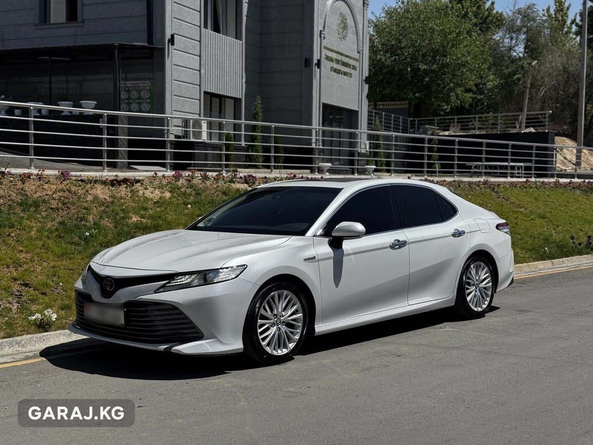 Toyota Camry 2018, Ош