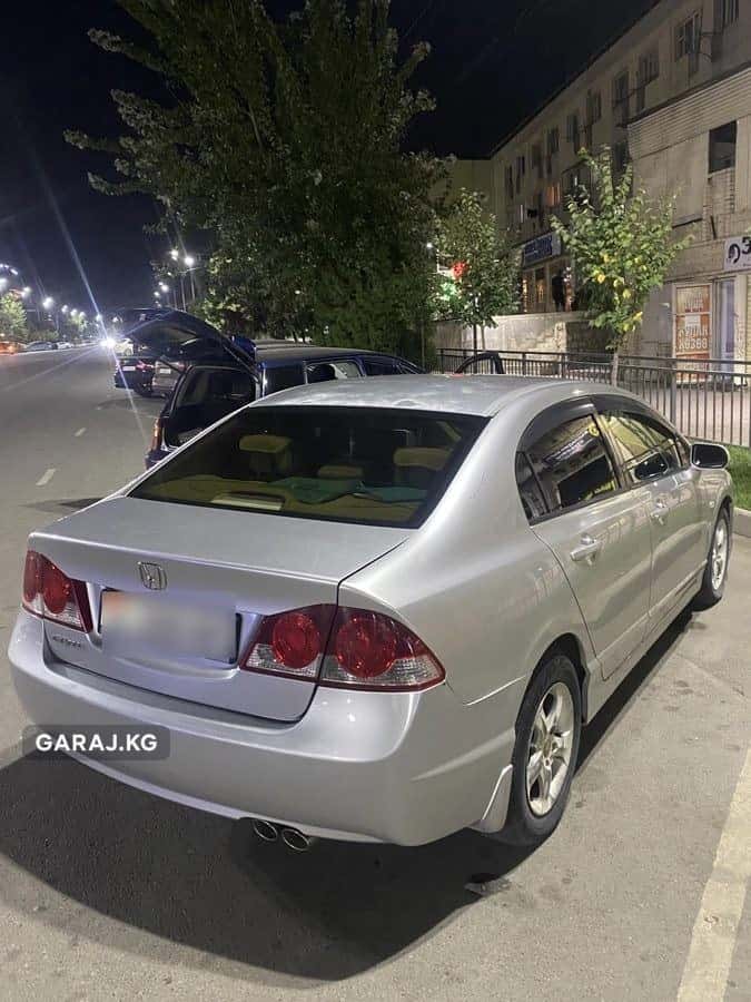 Honda Civic 2005, Ош