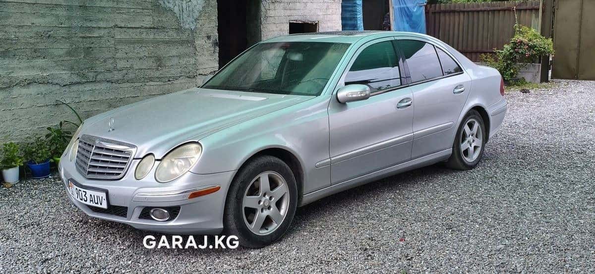 Mercedes-Benz E-Class 2003, Узген