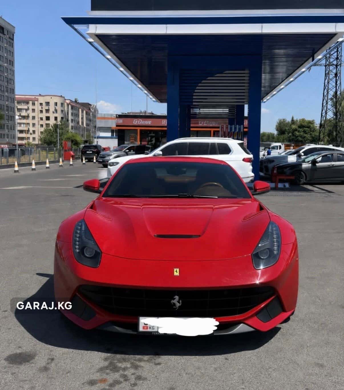 Ferrari F12 Berlinetta 2014, Бишкек