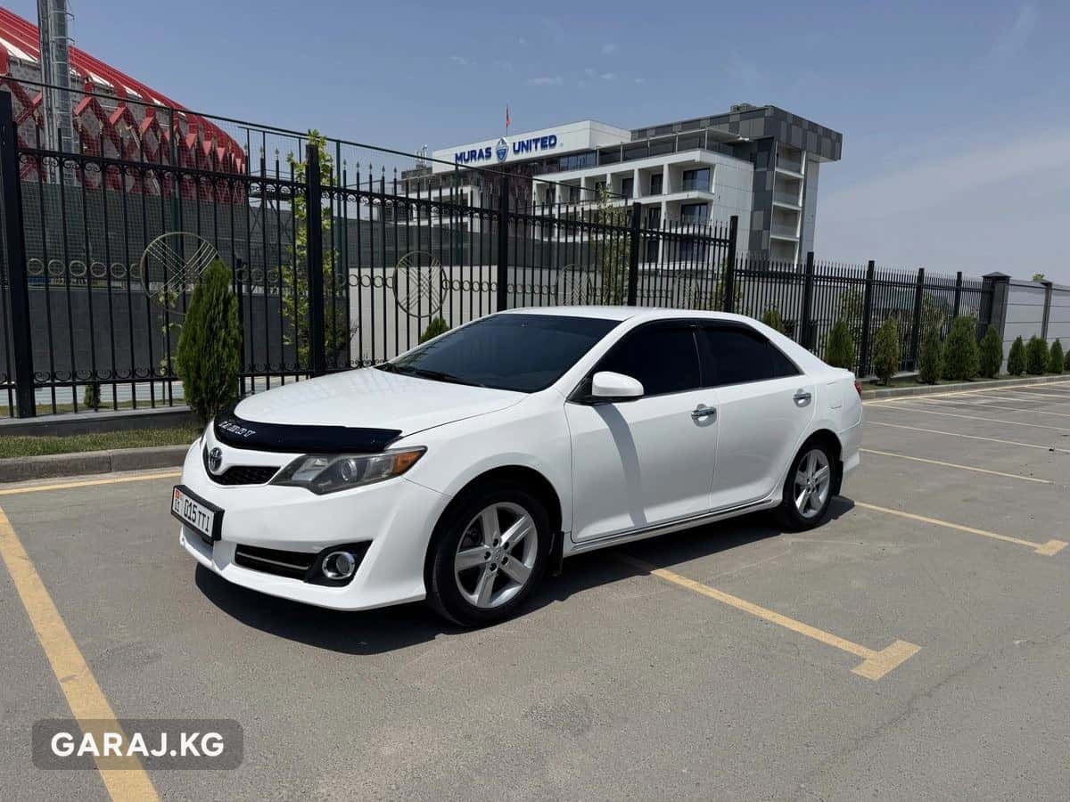 Toyota Camry 2012, Бишкек