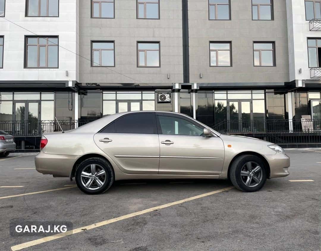 Toyota Camry 2004, Кызыл-Кия