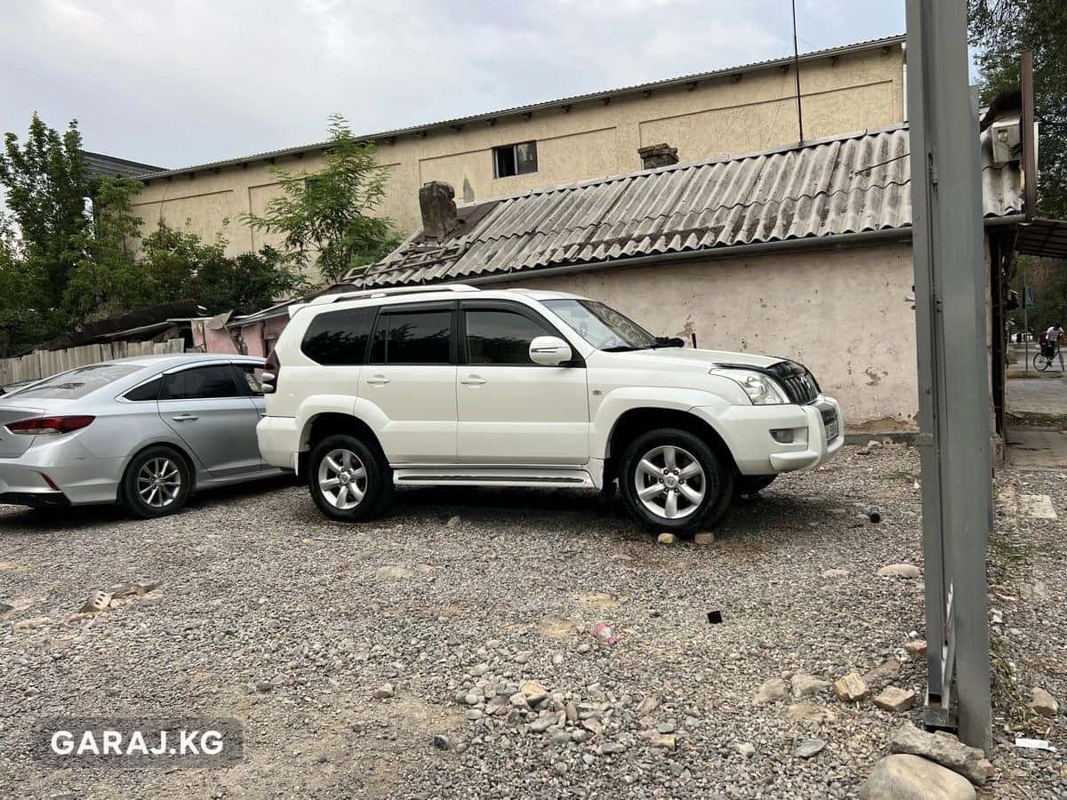 Toyota Land Cruiser Prado 120 2009, Бишкек