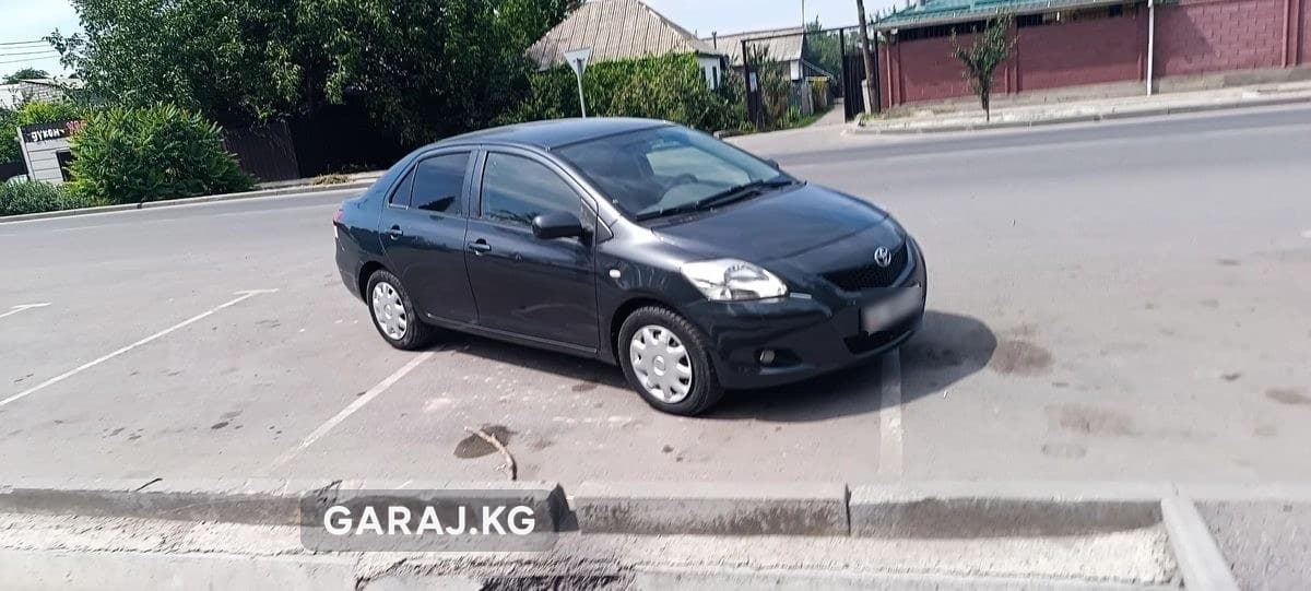 Toyota Yaris 2010, Бишкек