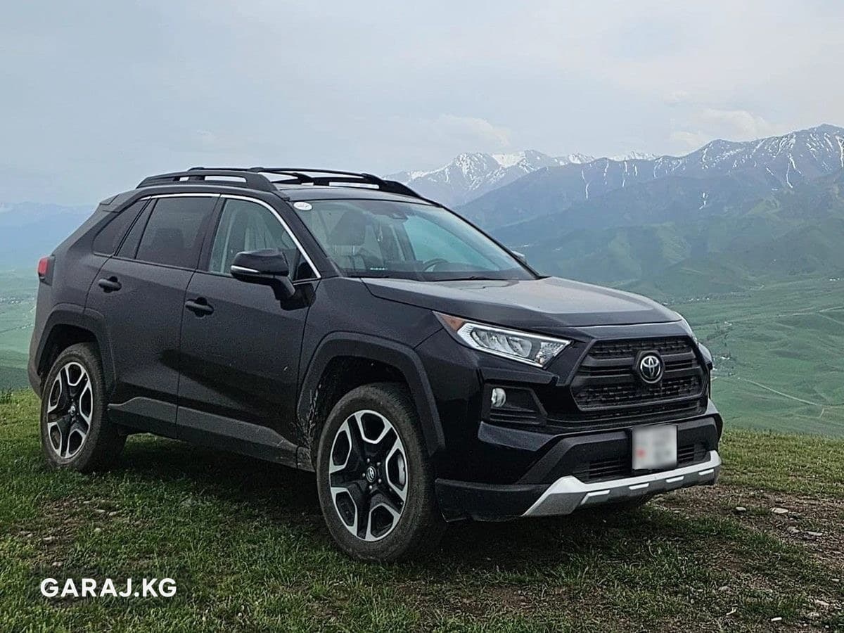 Toyota RAV4 2019, Бишкек