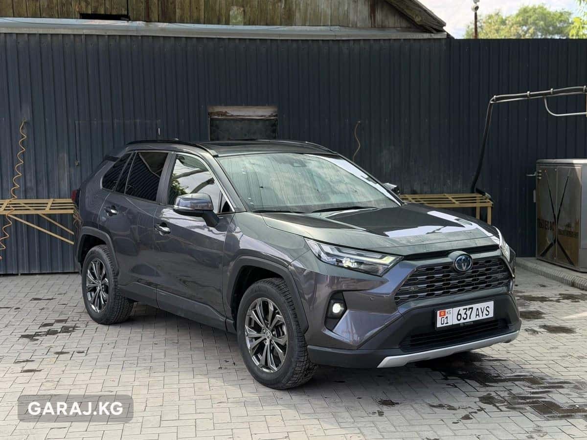 Toyota RAV4 2023, Бишкек