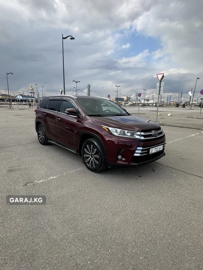 Toyota Highlander 2018, Бишкек