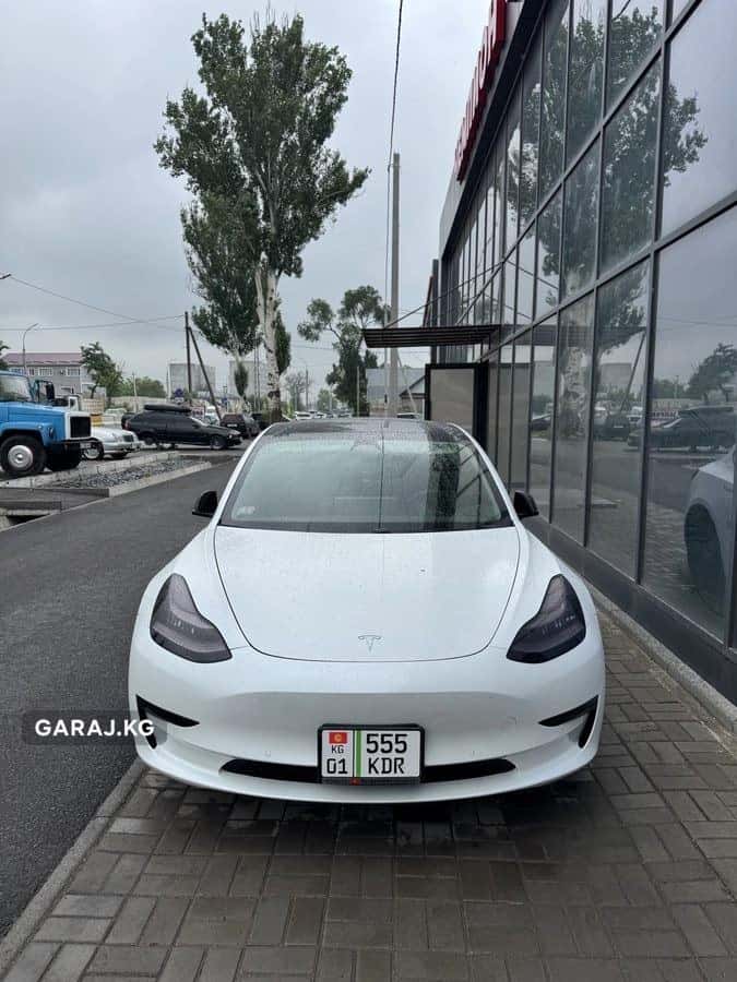 Tesla Model 3 2020, Бишкек