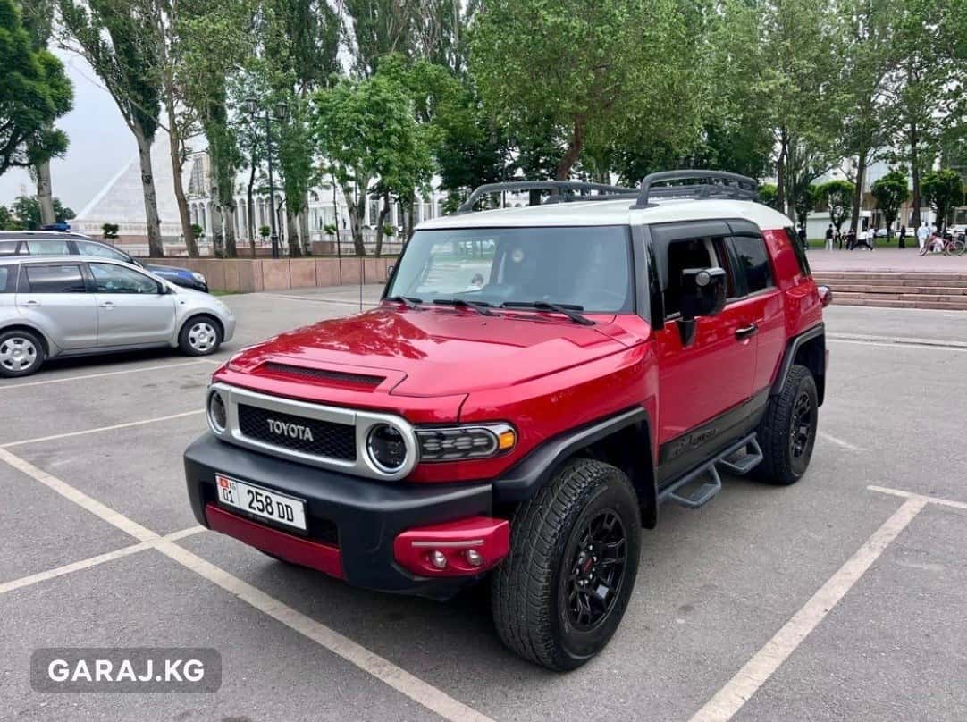 Toyota FJ Cruiser 2010, Бишкек