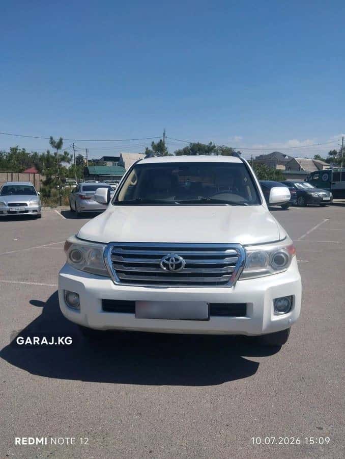 Toyota Land Cruiser 200 2014, Бишкек