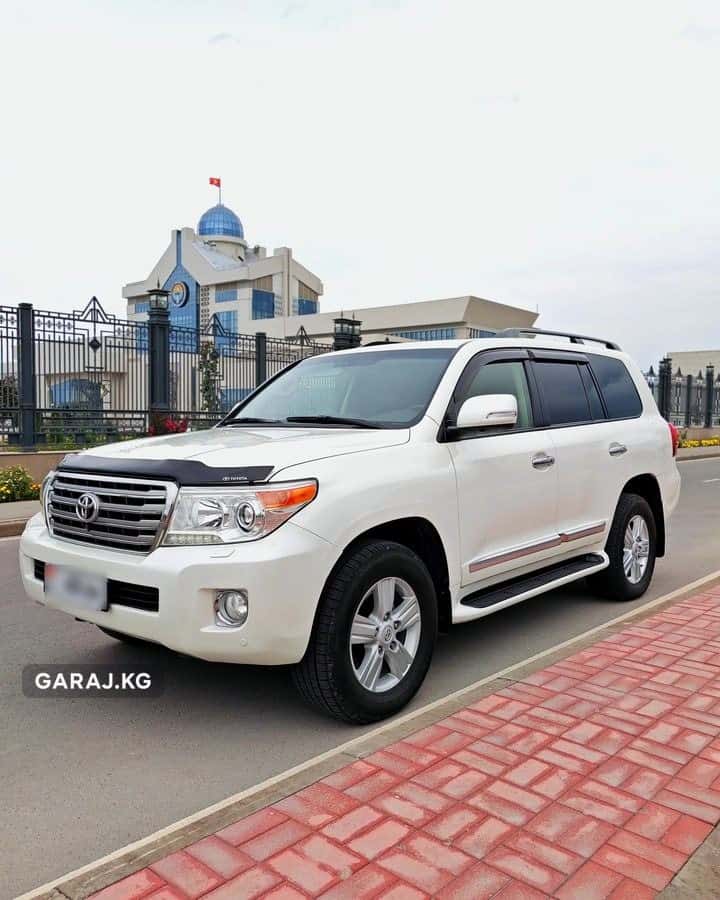Toyota Land Cruiser 200 2014, Бишкек
