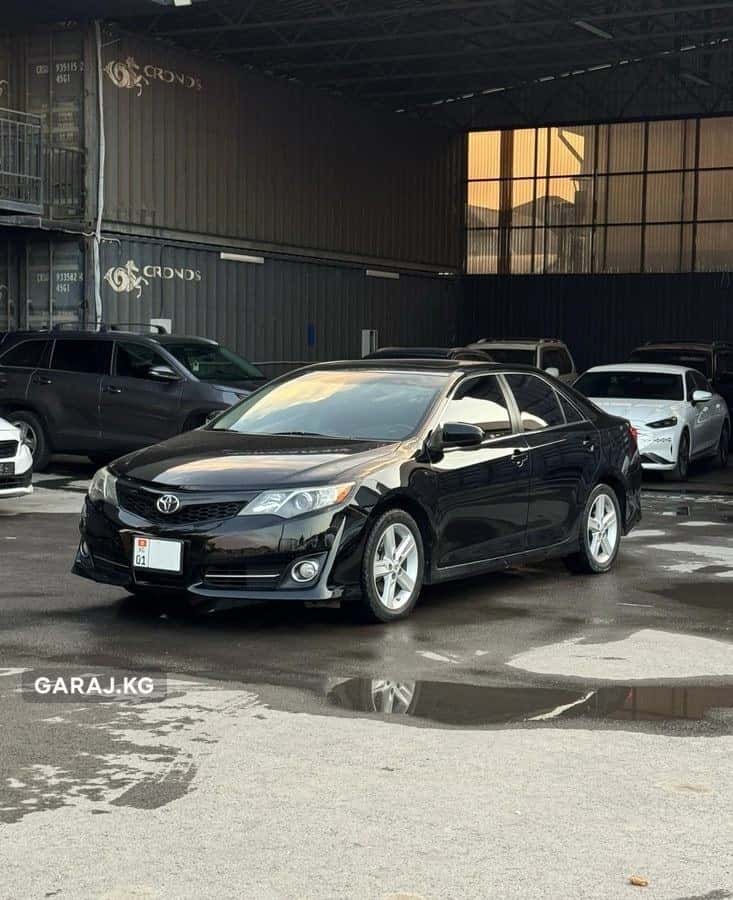 Toyota Camry 2012, Бишкек