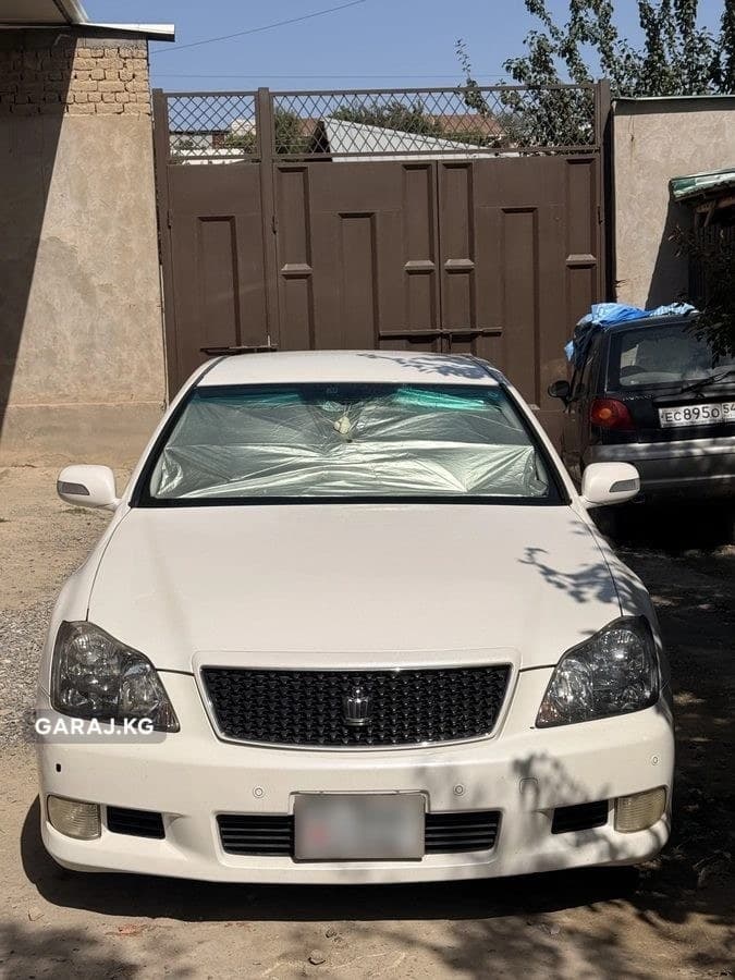 Toyota Crown 2005, Ош