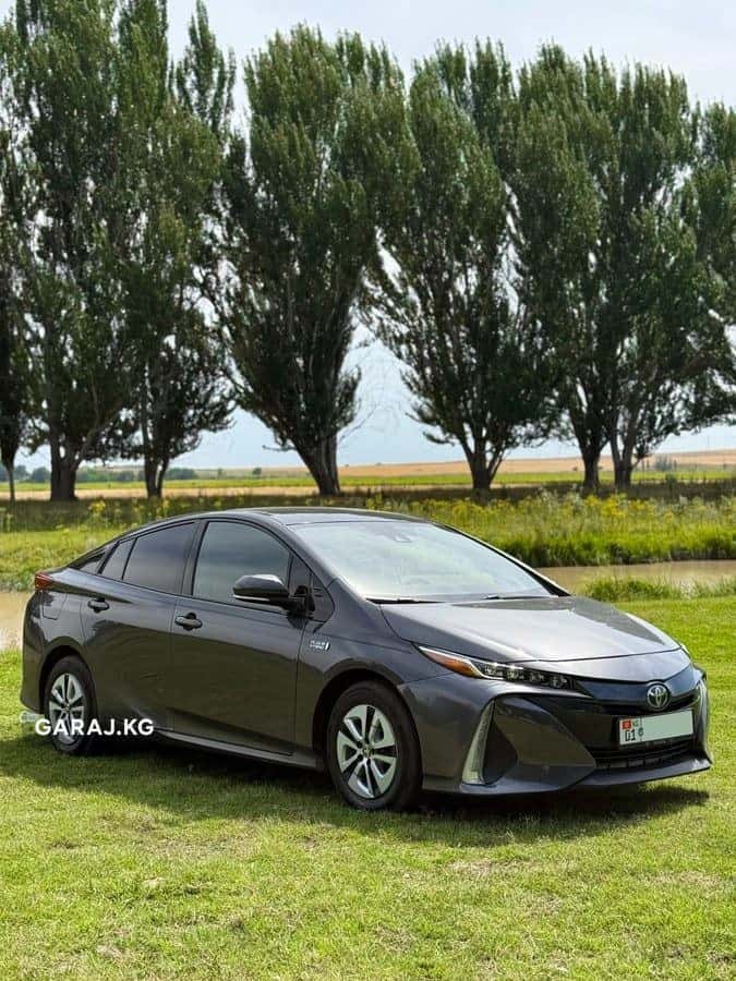 Toyota Prius 2018, Бишкек