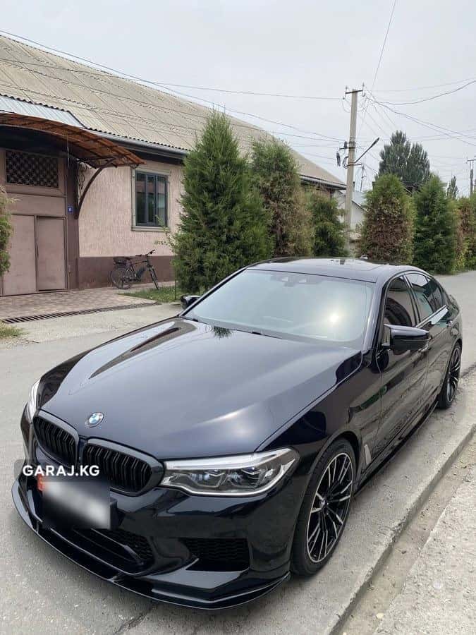 BMW 5 Series 2017, Узген
