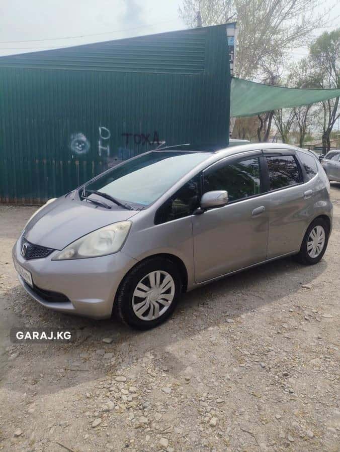 Honda Jazz 2010, Кызыл-кия