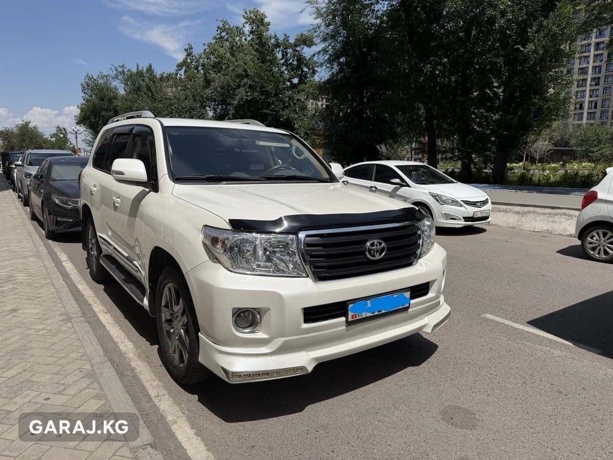 Toyota Land Cruiser 200 2014, Бишкек