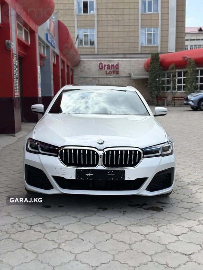 BMW 5 Series 2023, Бишкек