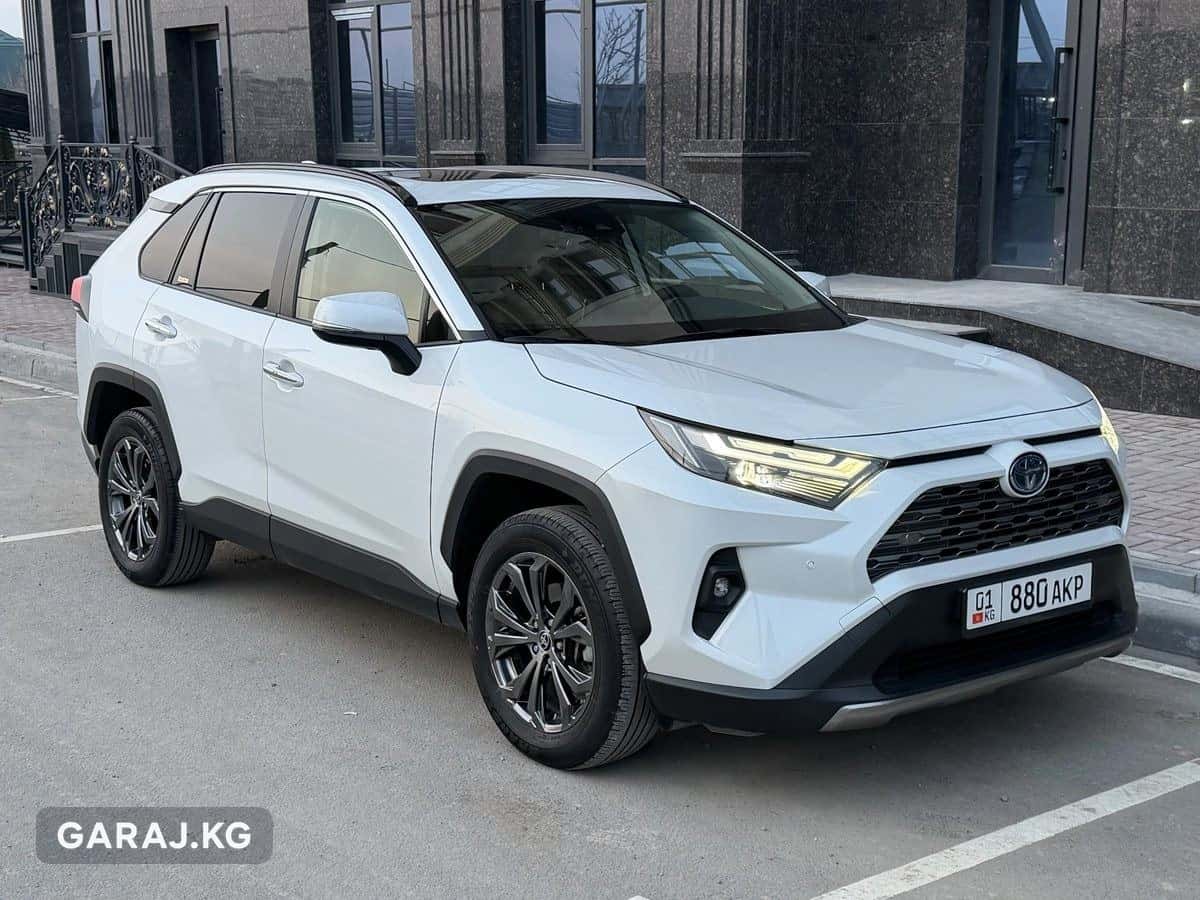 Toyota RAV4 2023, Бишкек