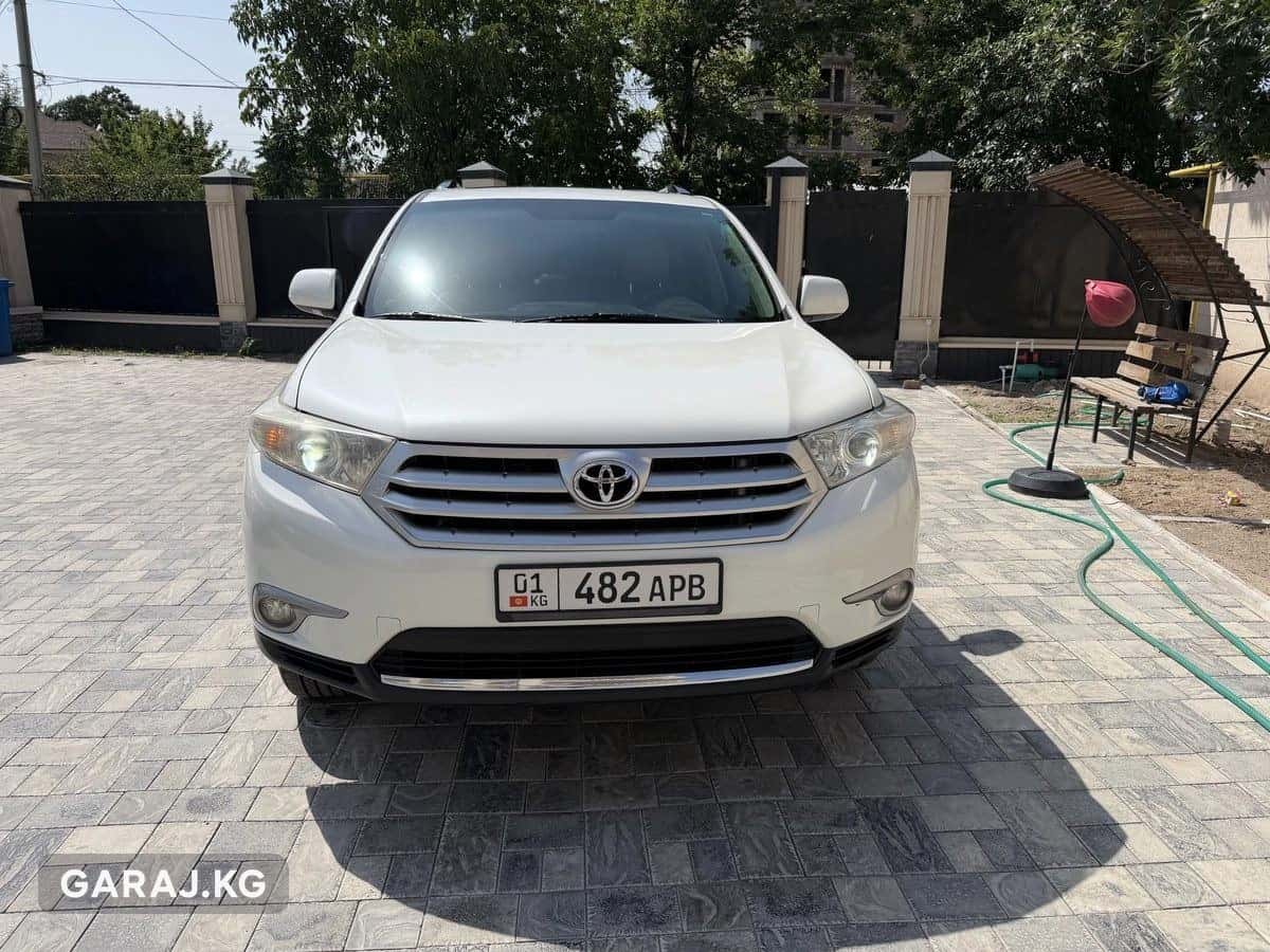Toyota Highlander 2011, Бишкек