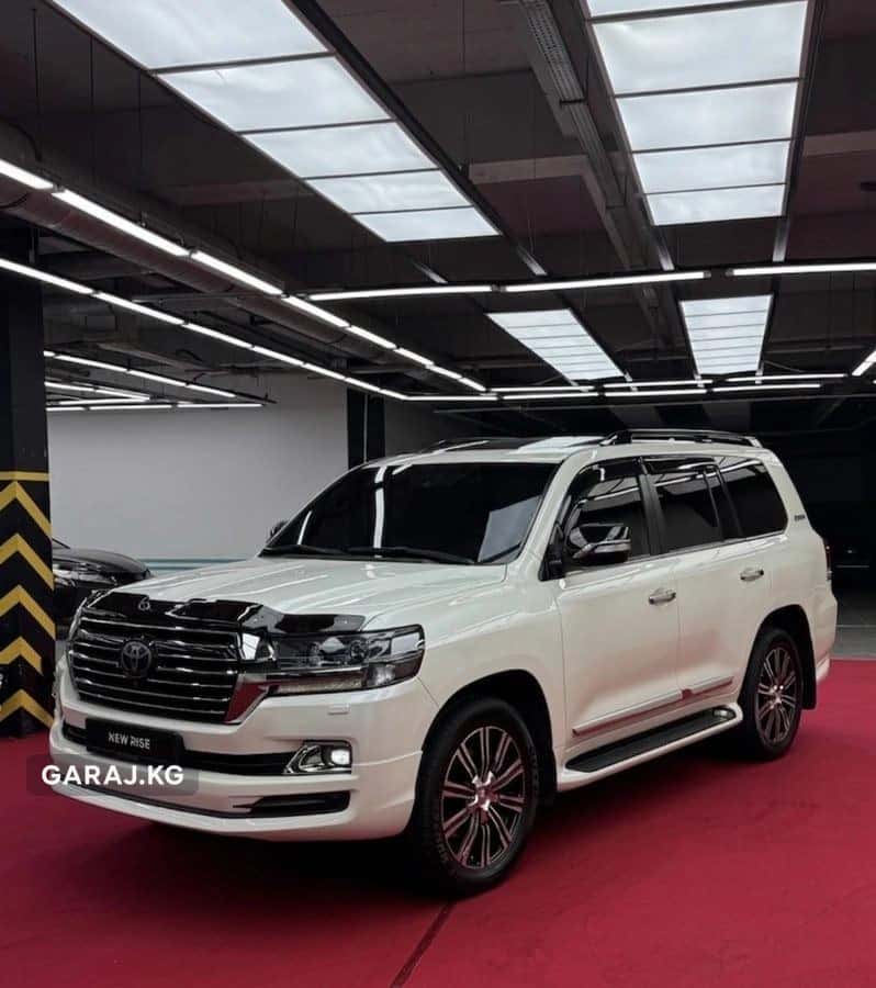 Toyota Land Cruiser 200 2018, Бишкек